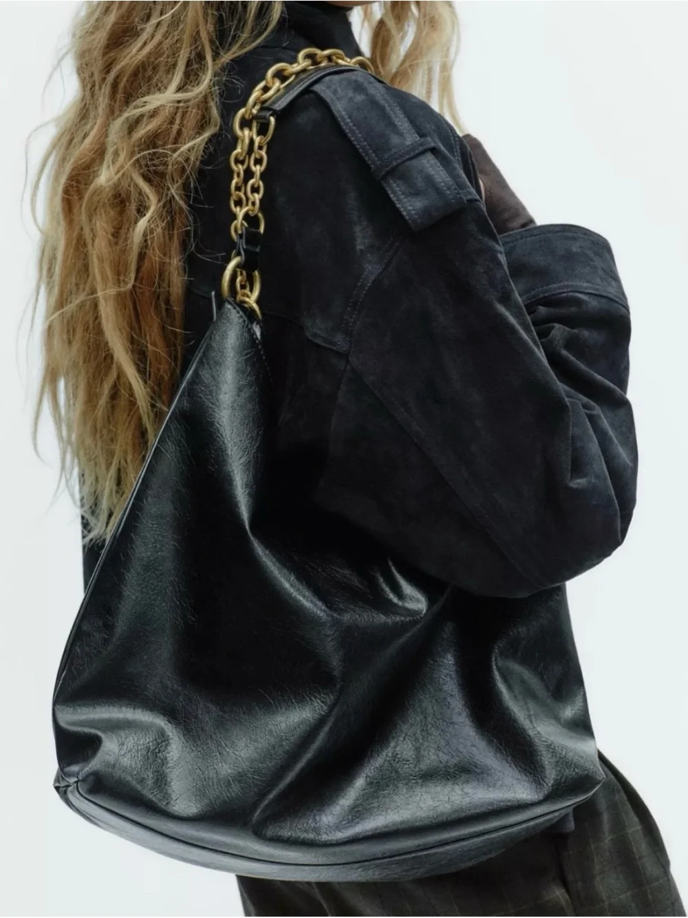 ZARA FR Black Hobo Bag with Gold Chain Accent